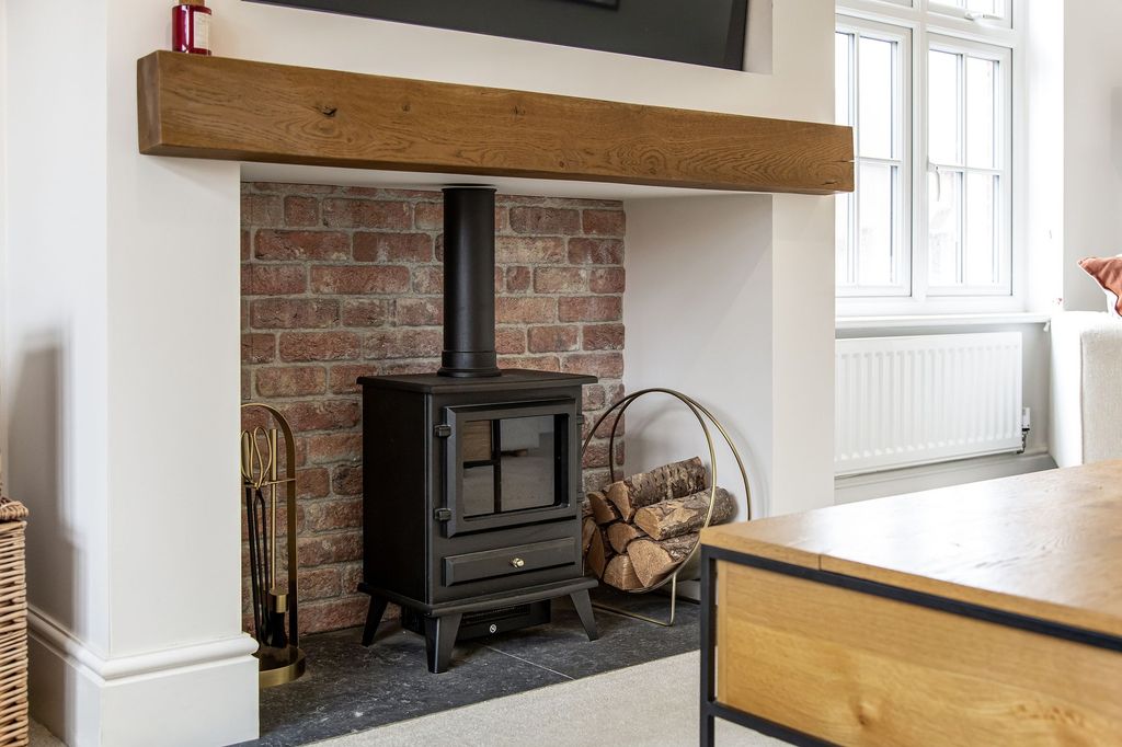 Property photo 3 of 21