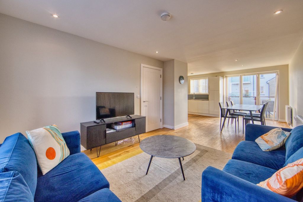 Property photo 2 of 13 Picture 2