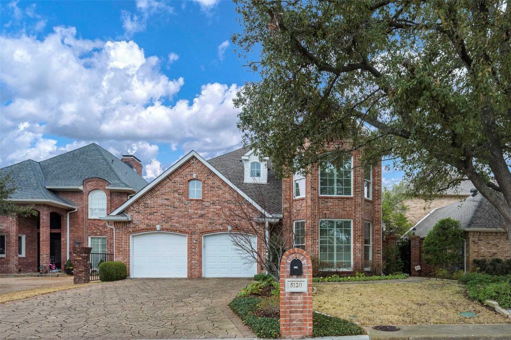 Property photo 1 of 31