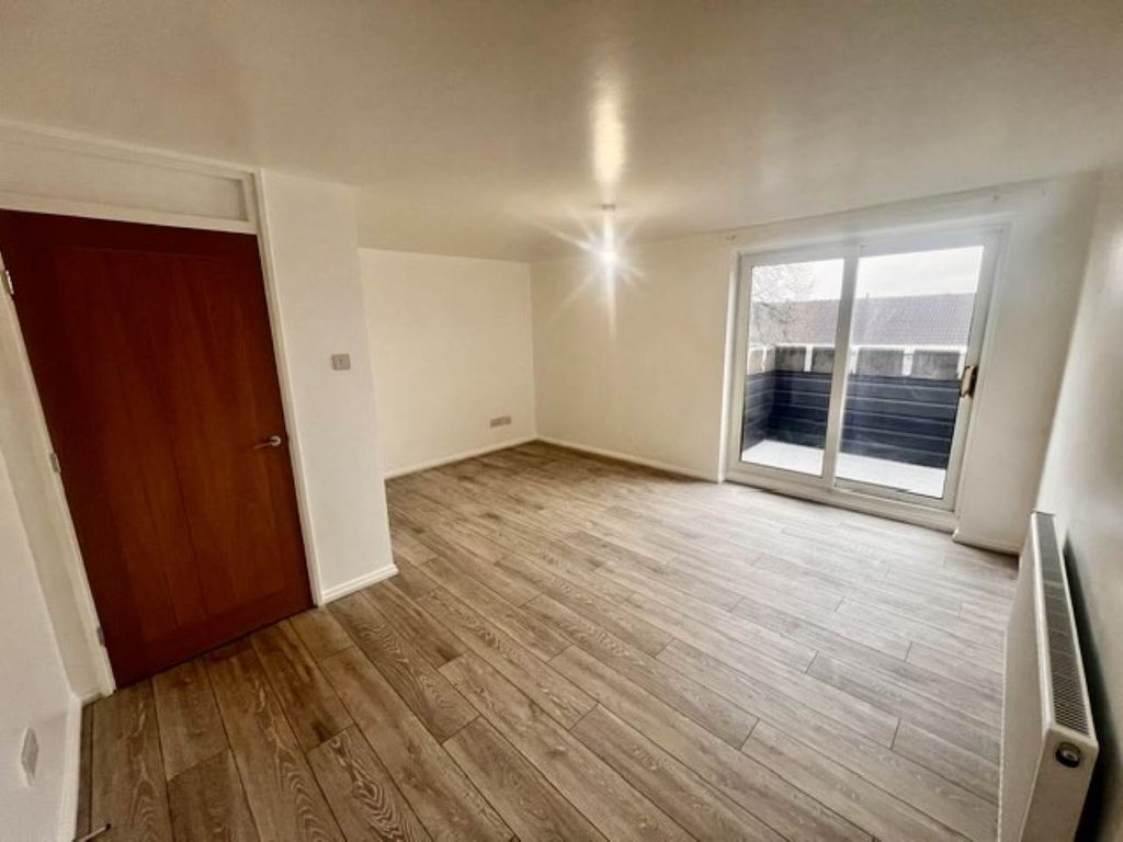 Property photo 3 of 22 Image19