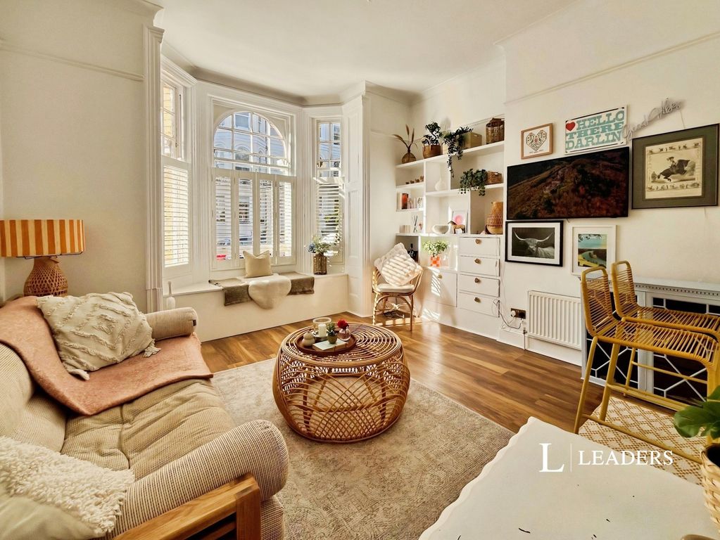 Property photo 1 of 17 Pbox-Img.Jpeg