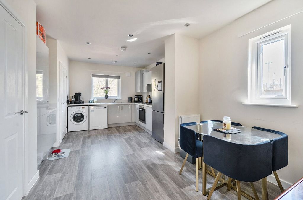 Property photo 2 of 14 Picture No. 02