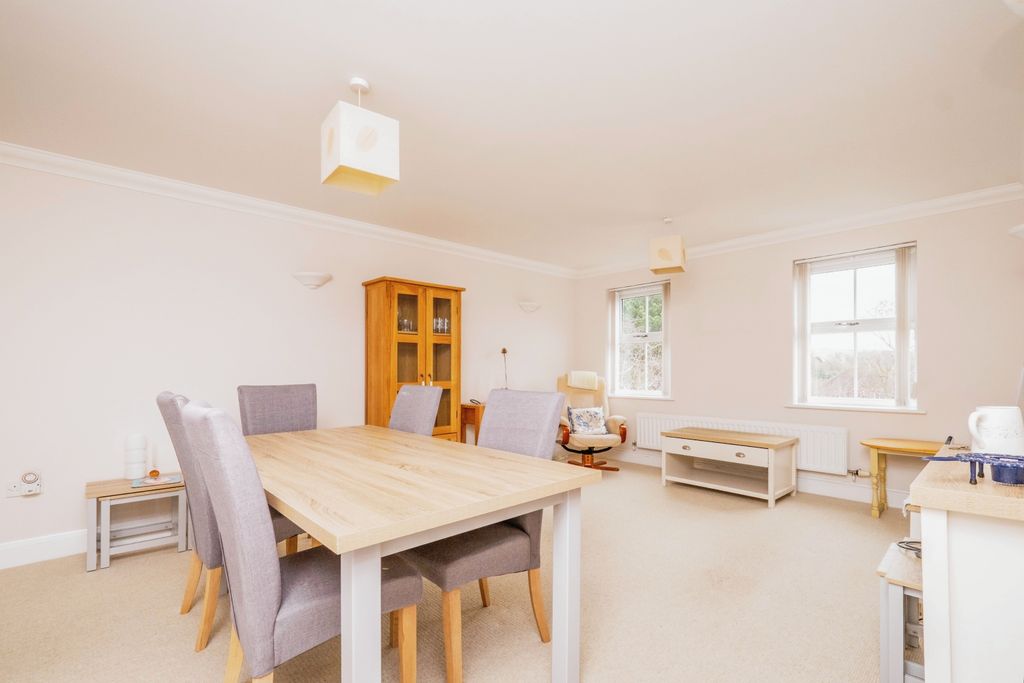 Property photo 2 of 17 Photography