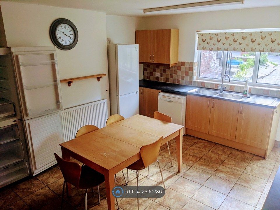 Property photo 3 of 27