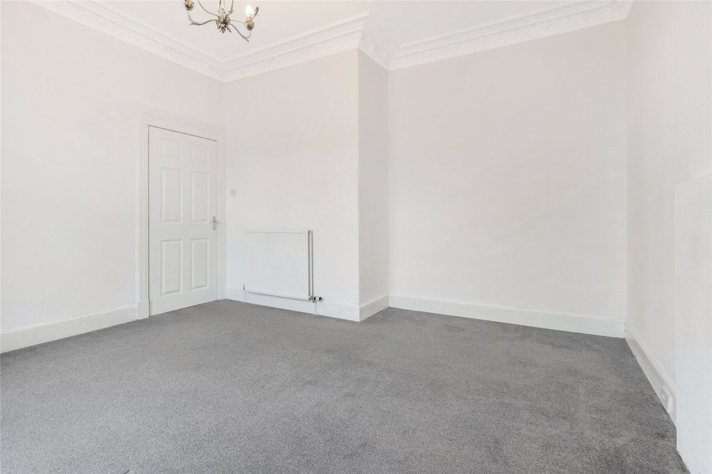 Property photo 3 of 18 Picture No. 17