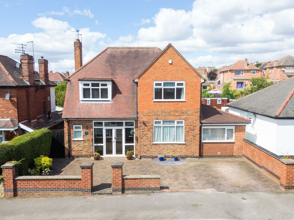 Property photo 1 of 20