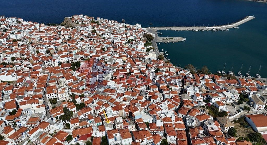 Property photo 2 of 30