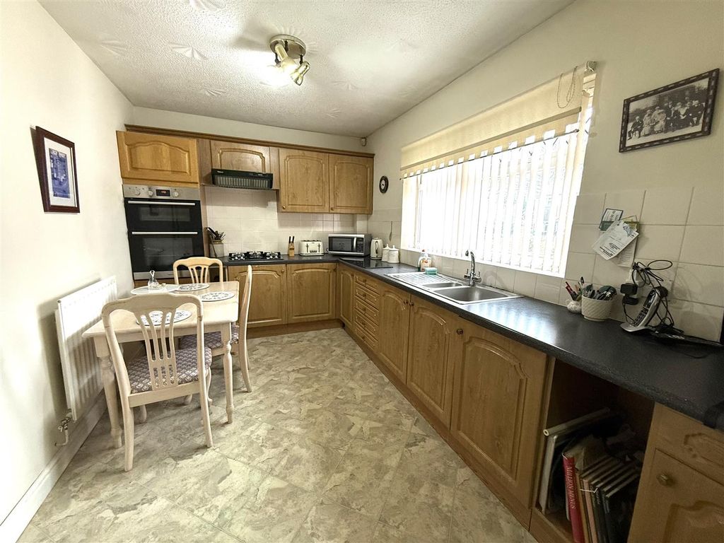 Property photo 3 of 21 2 Mers Kitchen.Jpeg