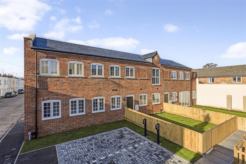 Property photo 1 of 10 Sketch_Ph1_6238967.Jpg