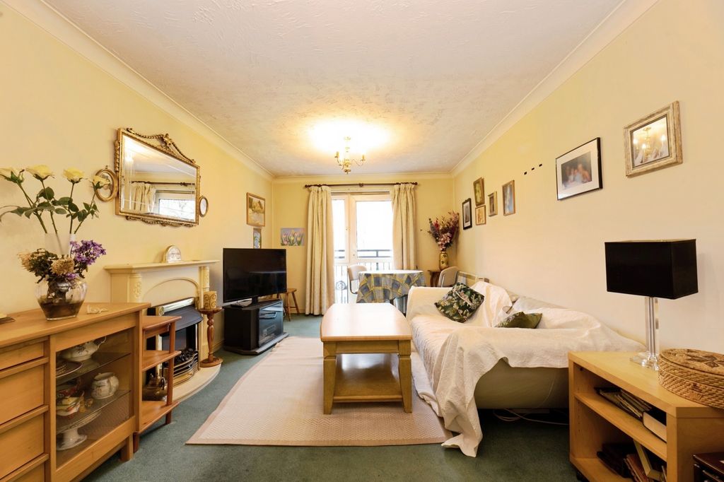 Property photo 2 of 10 Pbox-Img.Jpg