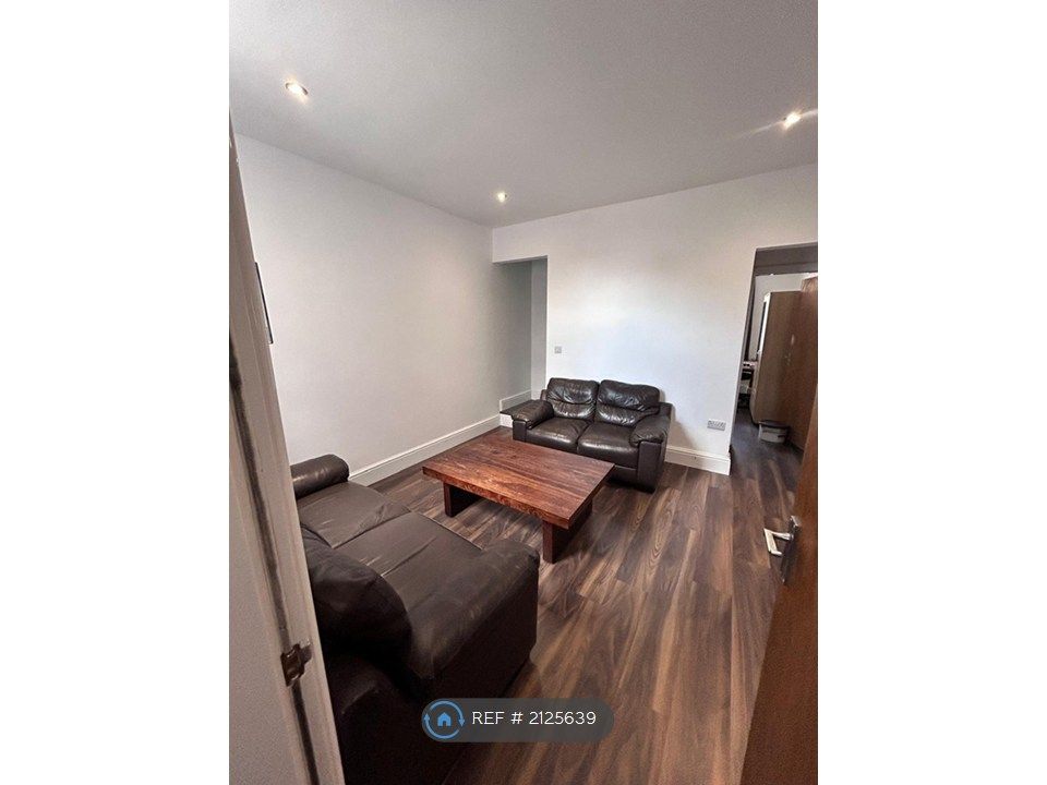 Property photo 3 of 8 Living Room