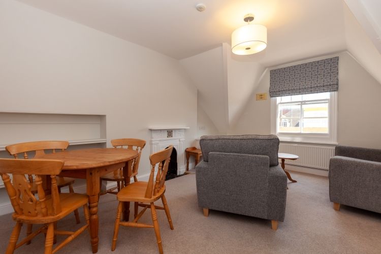 Property photo 1 of 9 225361