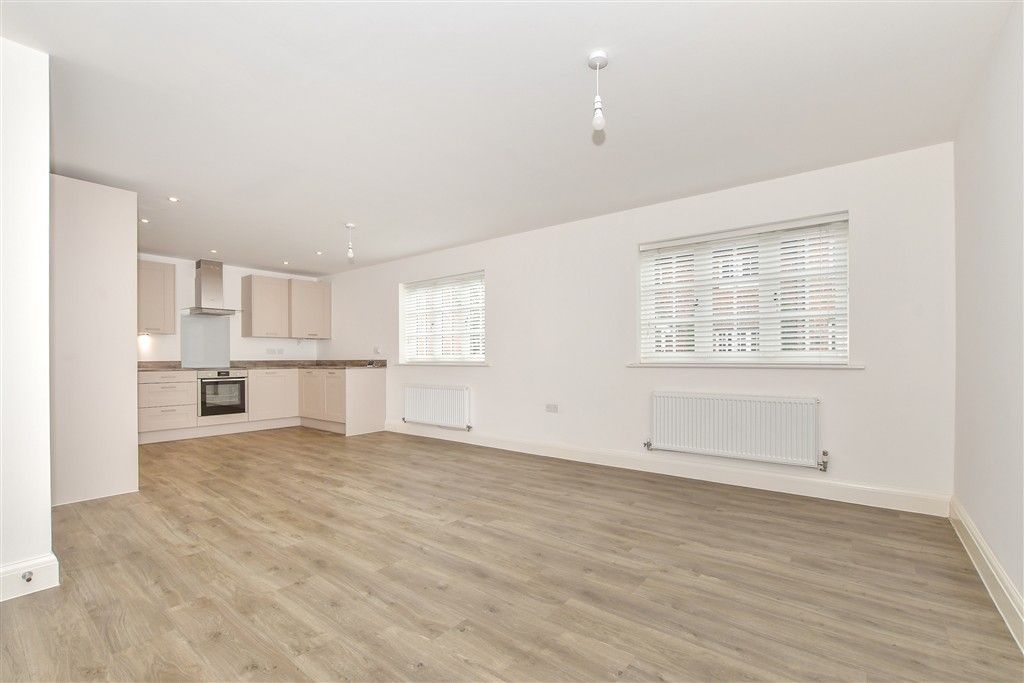 Property photo 1 of 13 Lounge/Kitchen/Diner