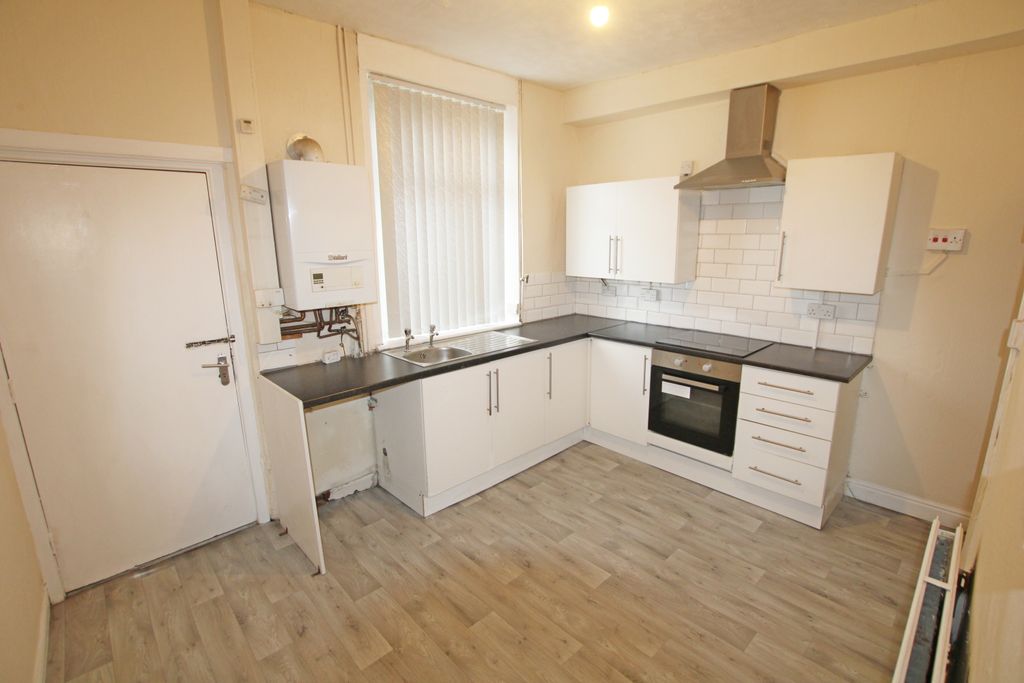 Property photo 3 of 6 3