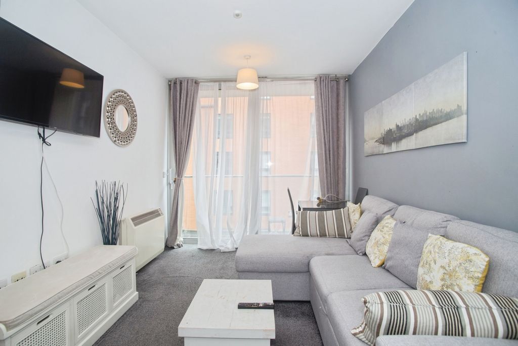 Property photo 2 of 12 Pbox-Img.Jpg