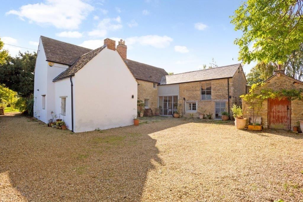 Property photo 1 of 16 Image