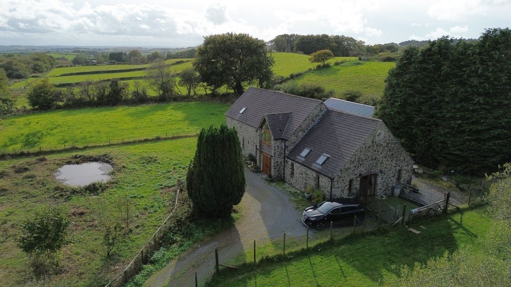 Property photo 1 of 62