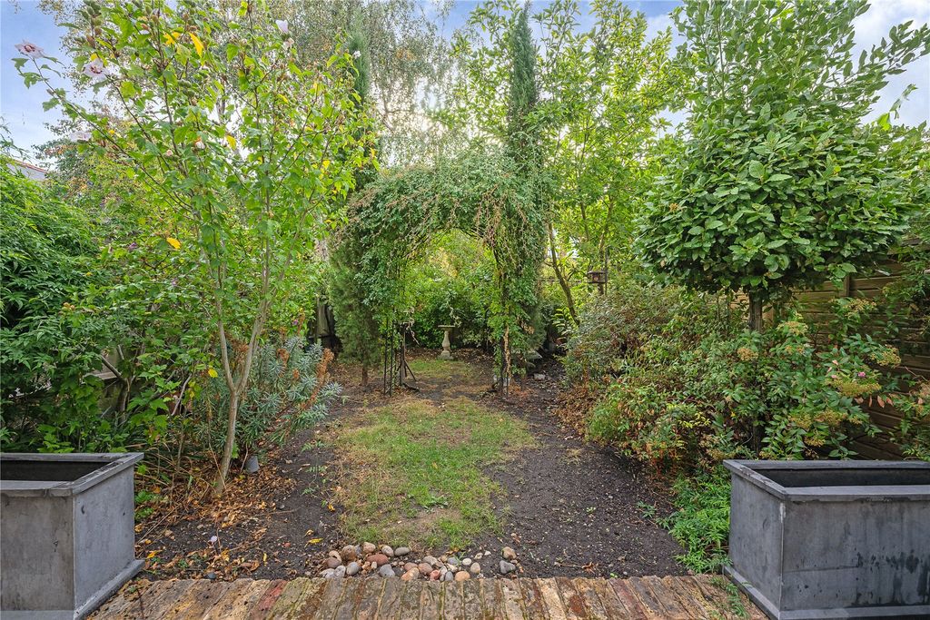 Property photo 2 of 13 Picture No. 30