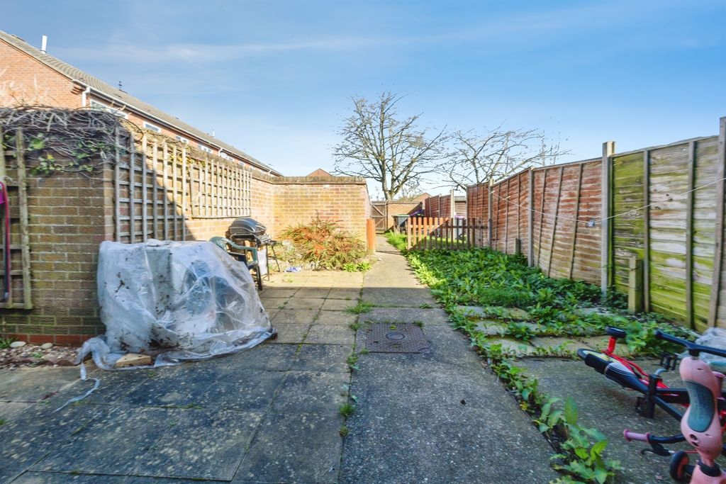 Property photo 2 of 11