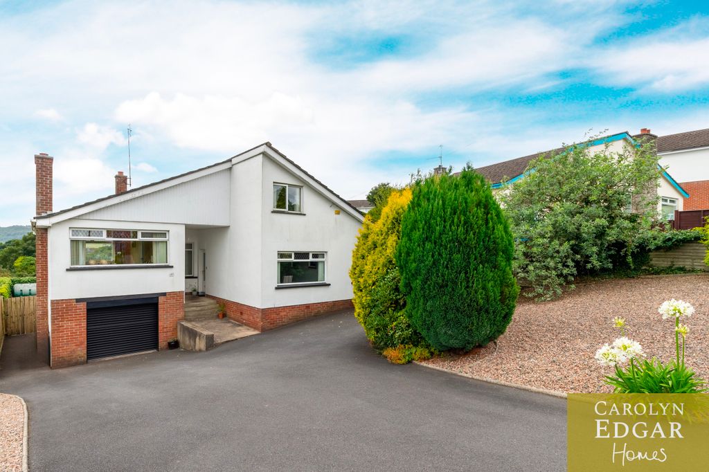 Property photo 3 of 40 009