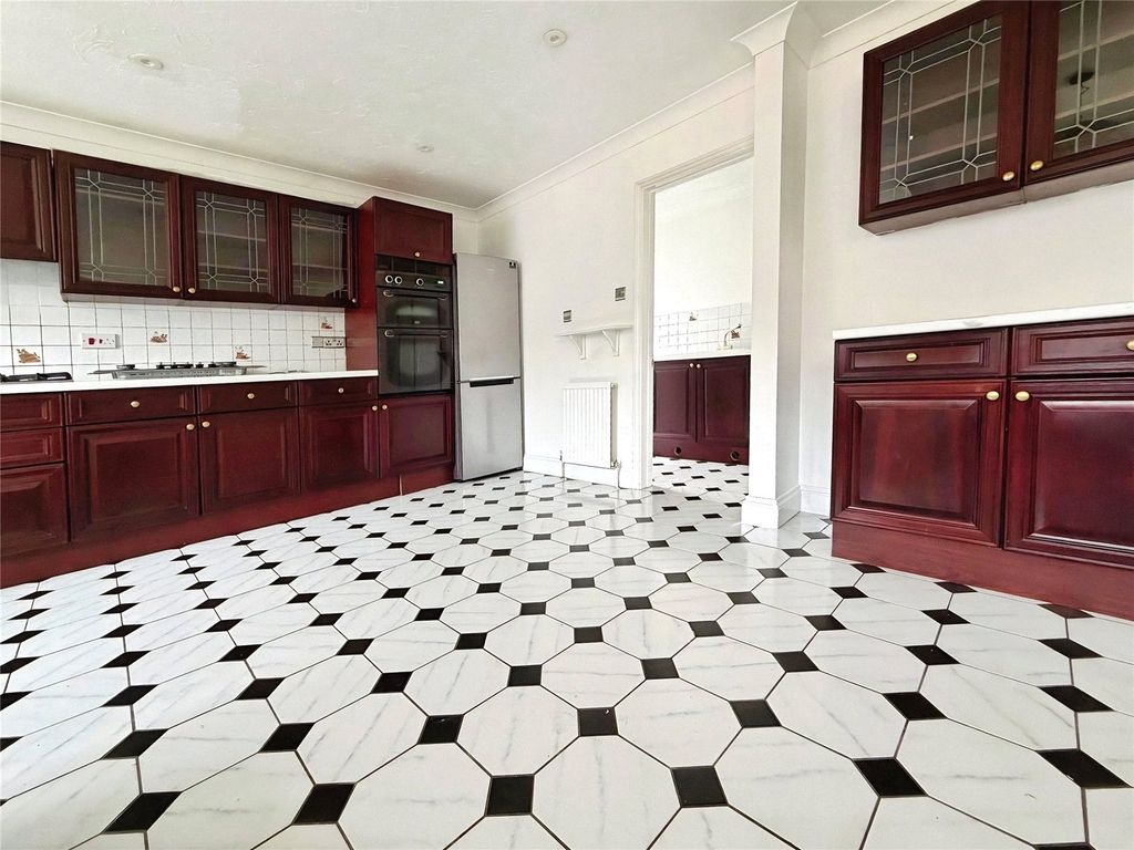 Property photo 2 of 10 Picture No. 04