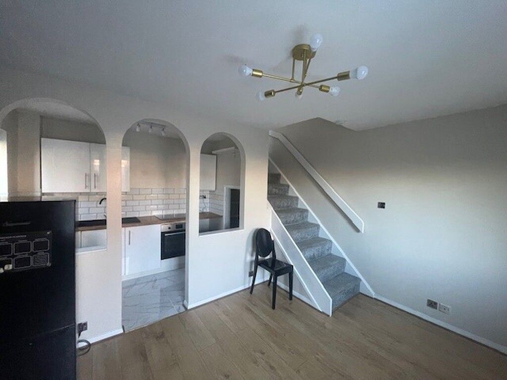 Property photo 2 of 10 Reception /Dinning