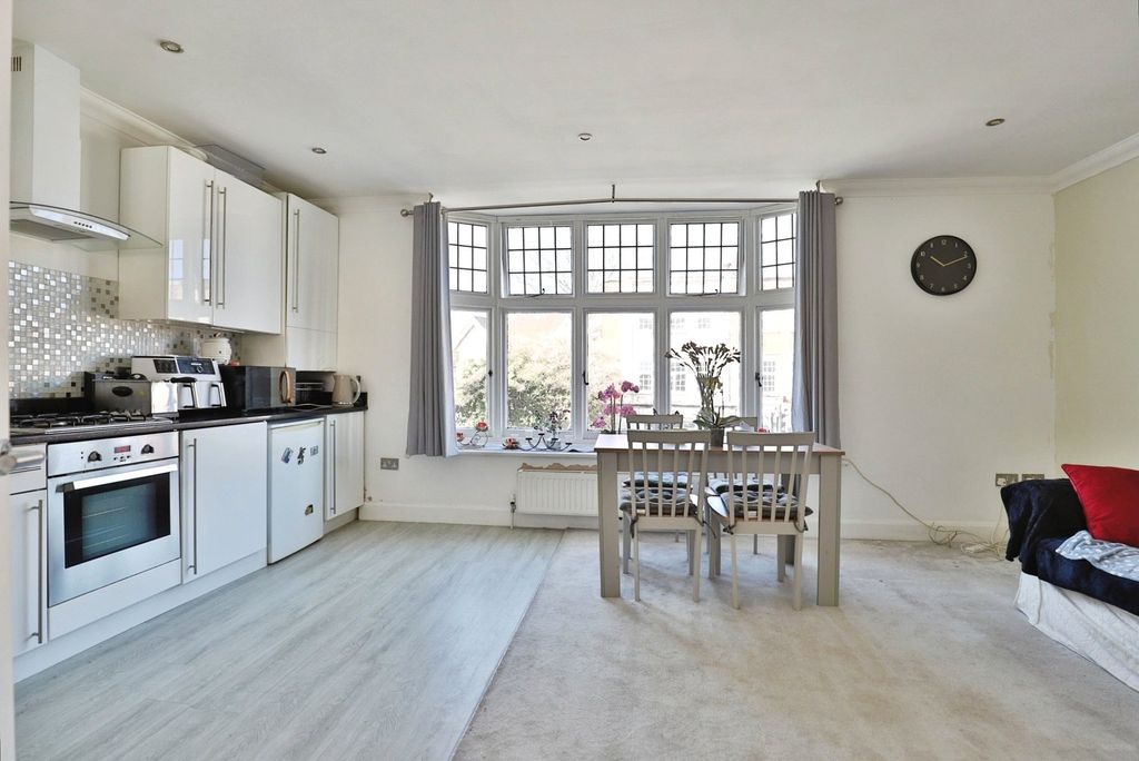 Property photo 2 of 11 Pbox-Img.Jpg