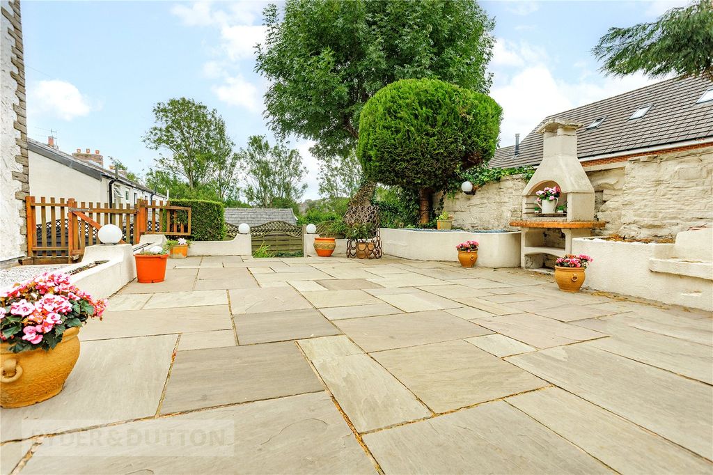 Property photo 2 of 20 Rear Garden