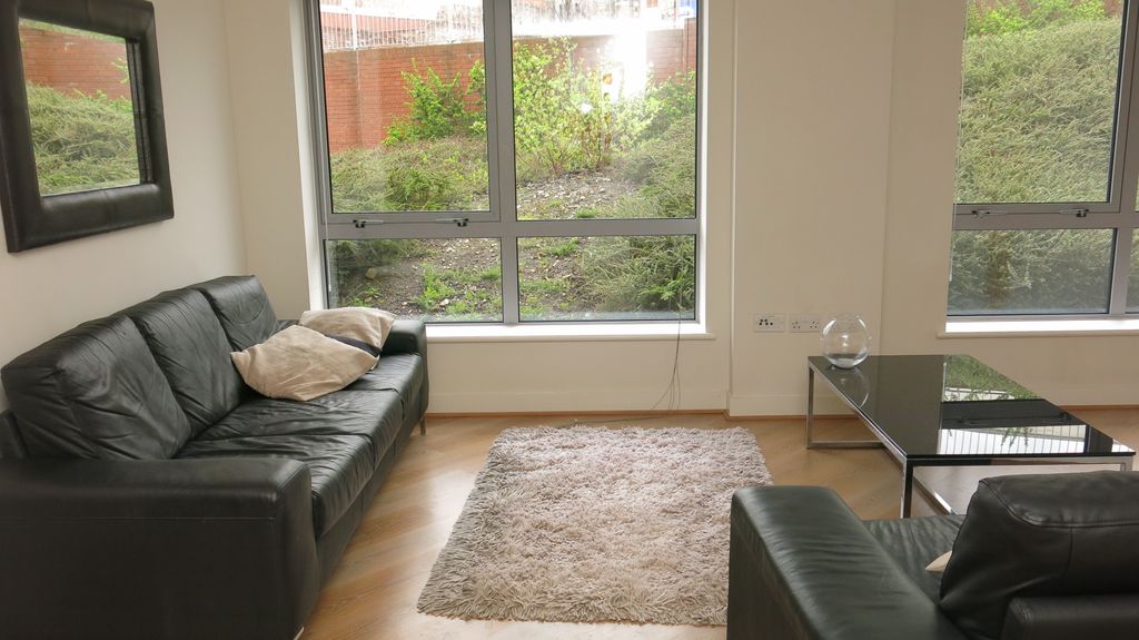 Property photo 2 of 7 Photo 02