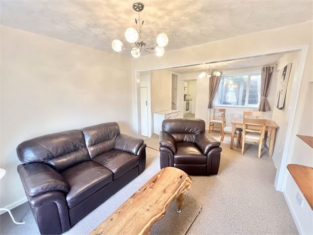 Property photo 2 of 7 Picture 2