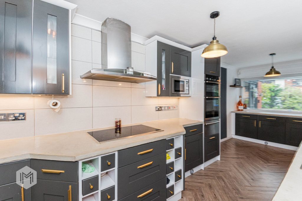 Property photo 3 of 37 Picture No. 03