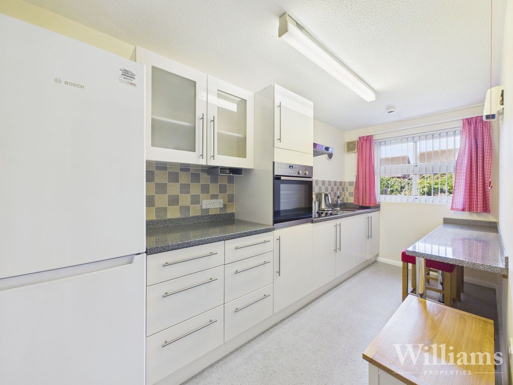 Property photo 3 of 13
