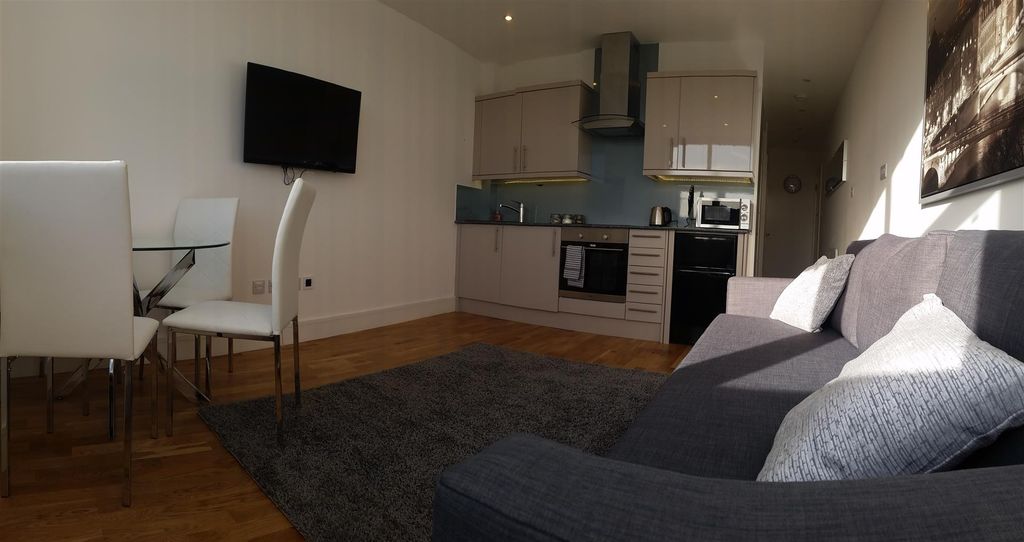 Property photo 3 of 6