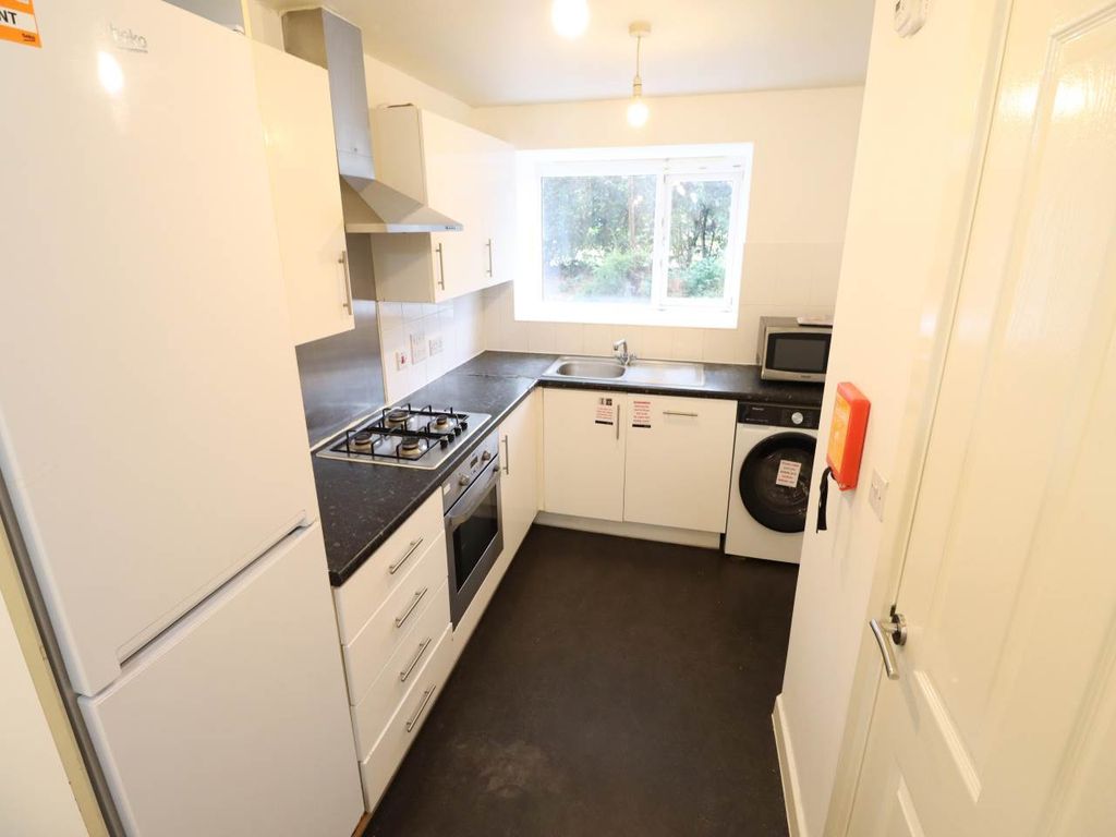 Property photo 2 of 9 9B5d0c47-91Ff-40Bd-8A05-2E1ba123d391