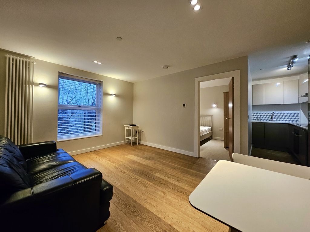 Property photo 3 of 9 Gallery