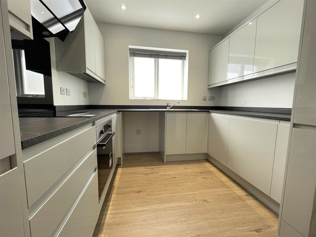 Property photo 3 of 13 4166 June Kitchen Full.Jpg