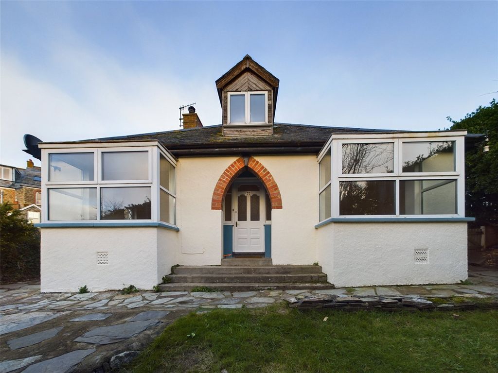 Property photo 2 of 19 Picture No. 18
