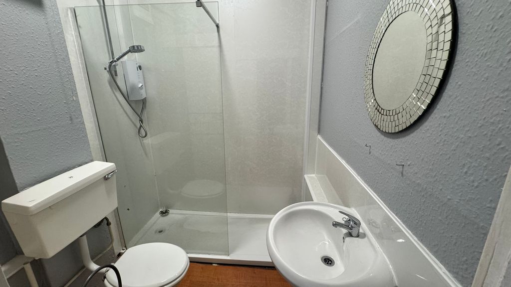 1 bed flat for saleStep Row, Dundee DD2 photo 4