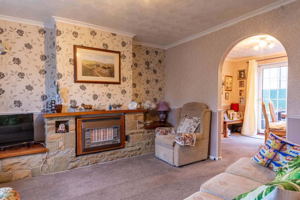 Property photo 2 of 25 Picture No. 06