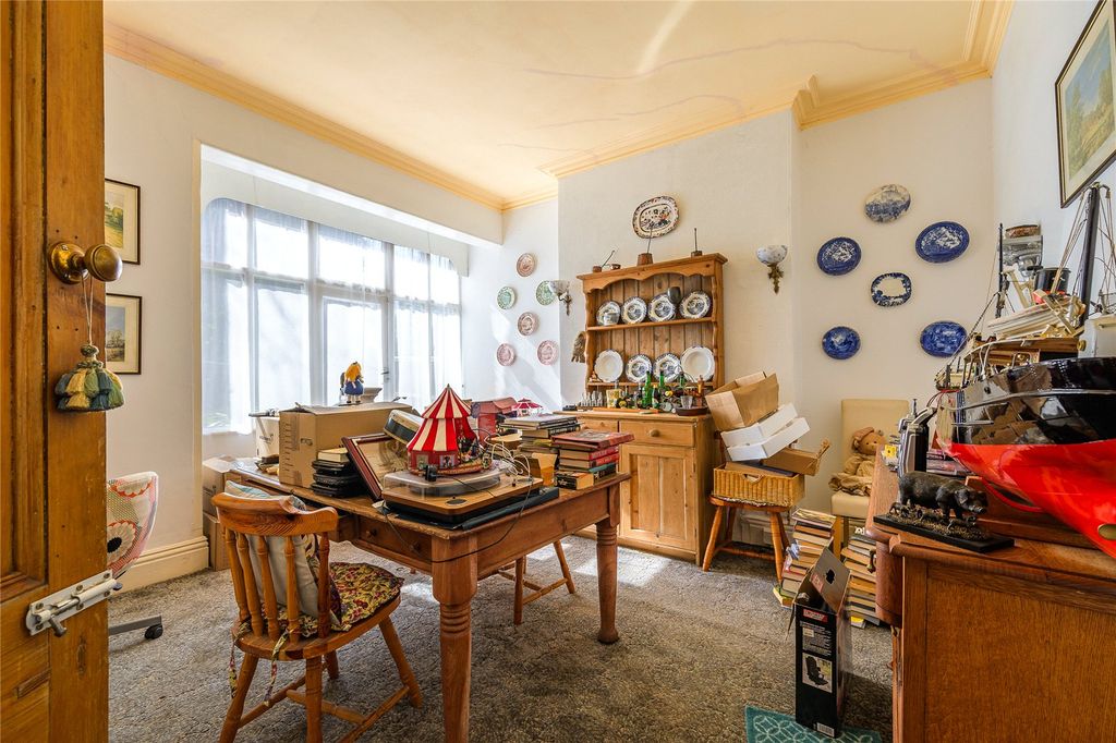 Property photo 3 of 31 Picture No. 32