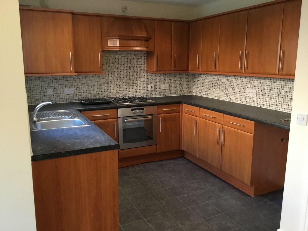 Property photo 2 of 4 Kitchen