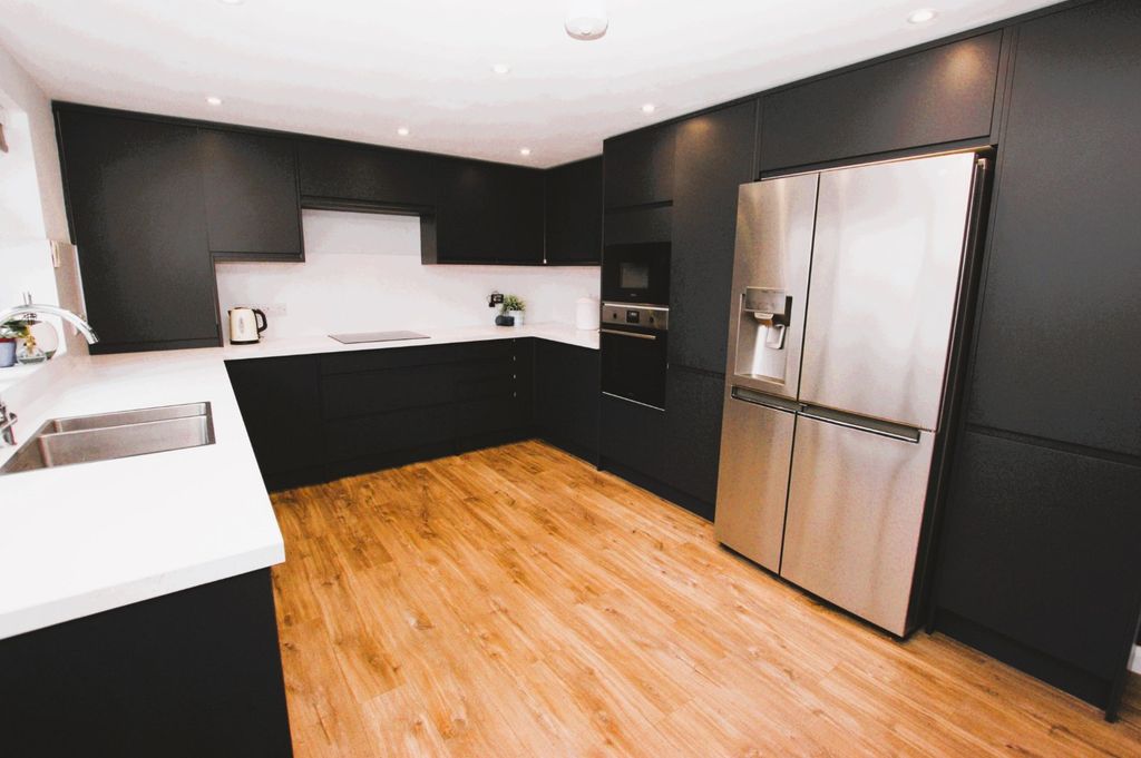 Property photo 3 of 14 Picture No. 03