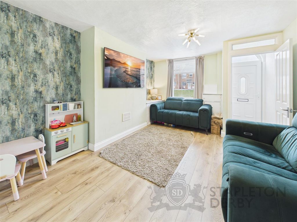 Property photo 3 of 14 Cam04645G0-Pr0124-Still007.Jpg