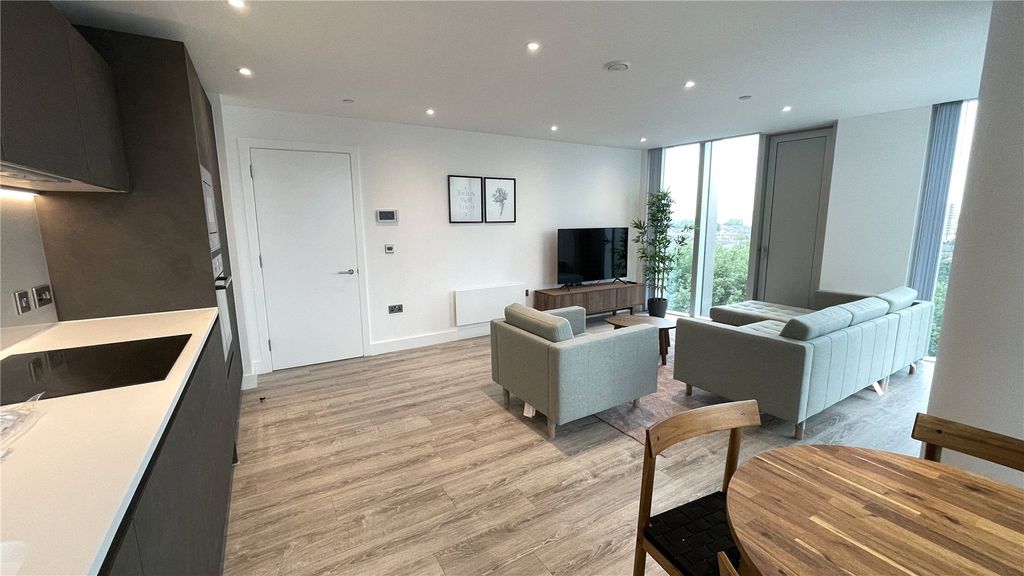 Property photo 3 of 22 Living Room