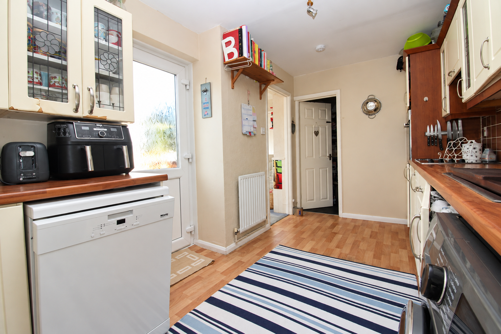 Property photo 3 of 14