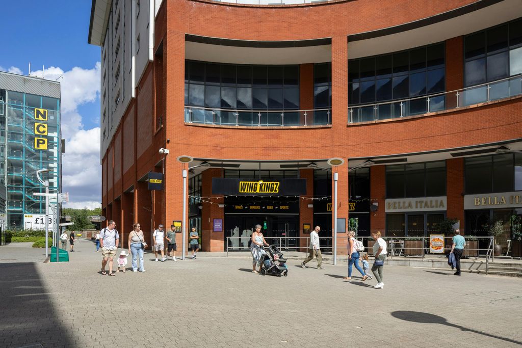 Property photo 1 of 5 01-Belgradeplaza.Jpg