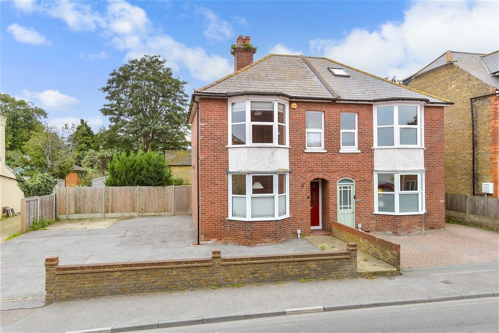 Property photo 1 of 14 External (Brochure)