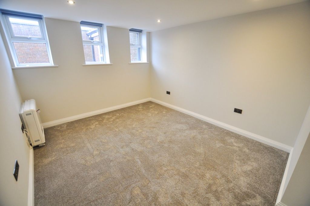 Property photo 3 of 5