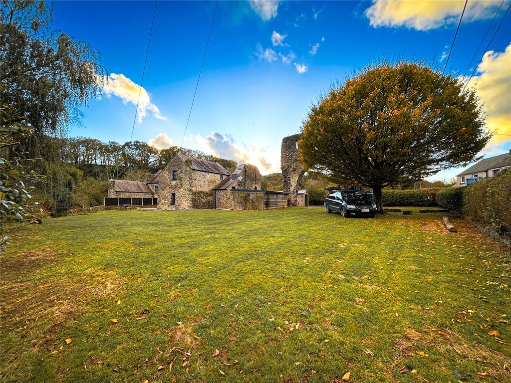 Property photo 2 of 32 Picture No. 03