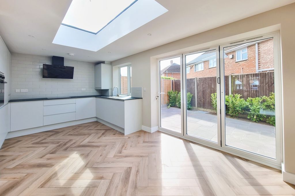 Property photo 2 of 22 20260331_154145